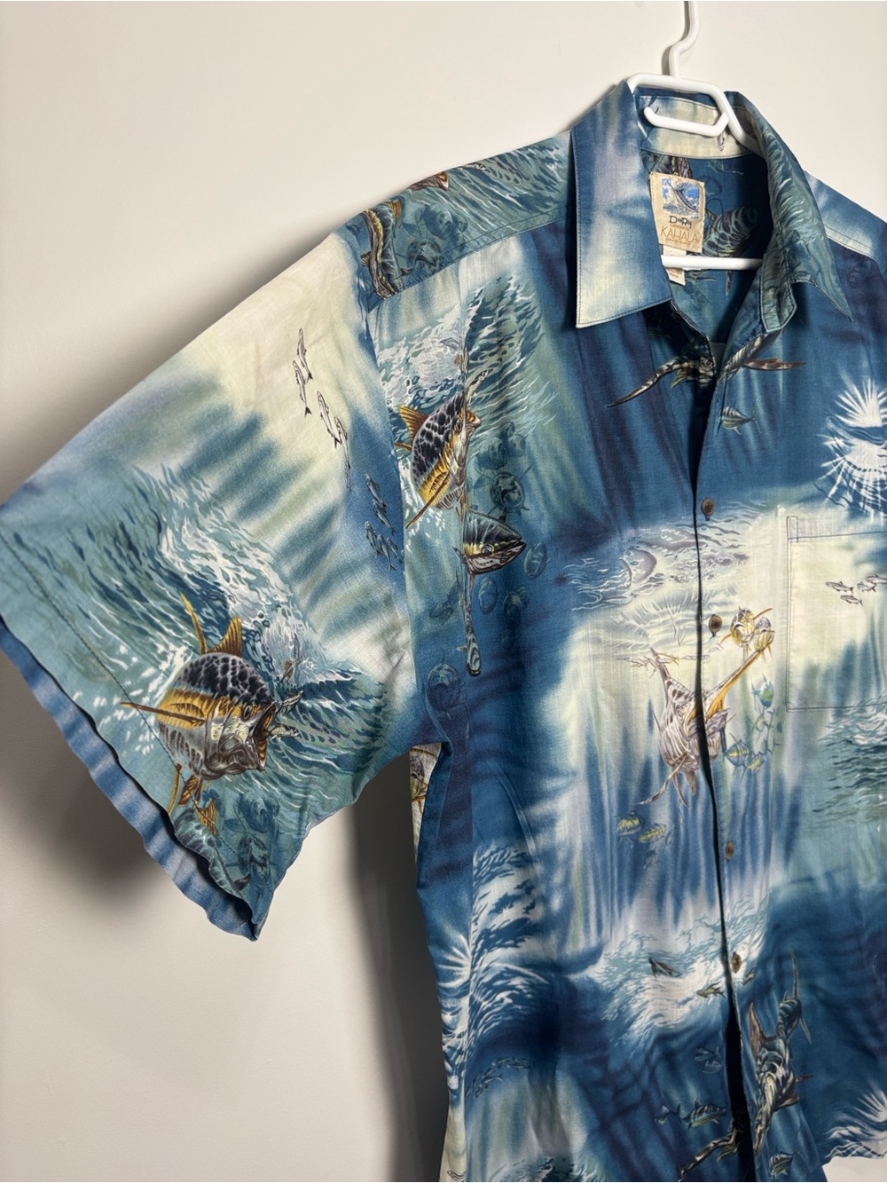 Don Ray Collection Kahala Hawaian  Islands 100% Cotton Short-Sleeve Shirt